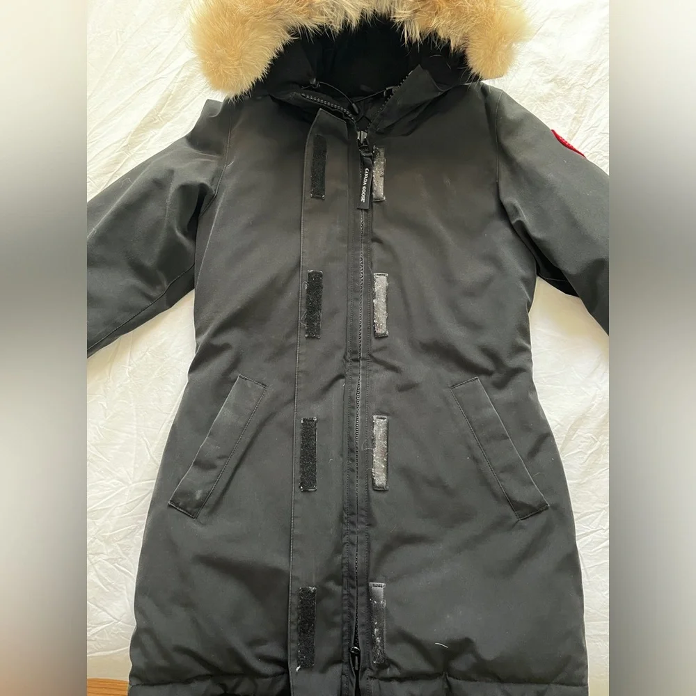 Black, Size Small, Canada Goose Victoria Parka With Hood - Picture 4 of 14